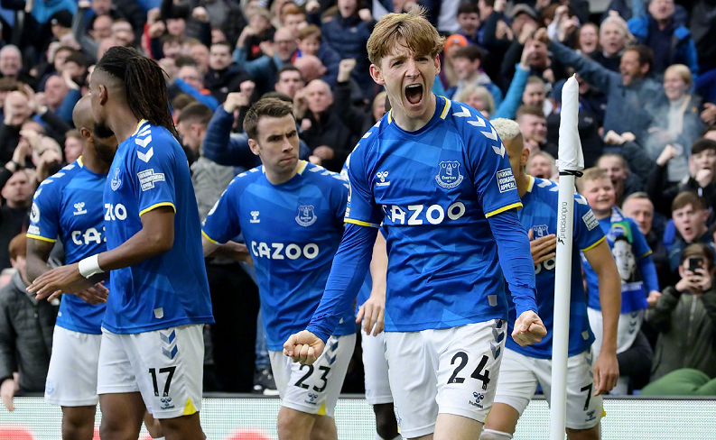 官方：赫塔费门将索里亚战马竞的两连扑当选西甲11月最佳扑救（西甲官宣：赫塔费门将索里亚对阵马竞两连扑，获评11月最佳扑救）