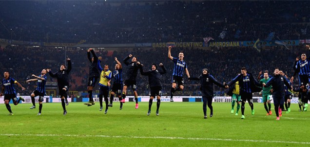 按照世界杯抽签规则，阿根廷和西班牙在决赛之前不会相遇（根据世界杯抽签规定，阿根廷与西班牙只能在决赛相逢）