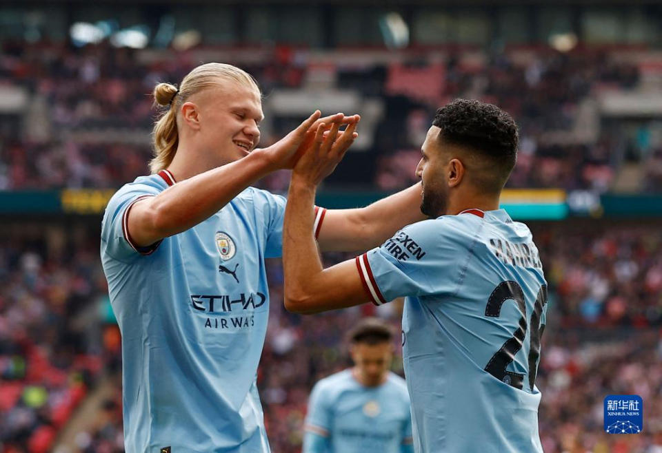 记者：因现场出现雷暴，沙特vs阿联酋比赛再次推迟，预计将取消（记者：现场雷暴致沙特对阿联酋之战再度延期，或将取消）