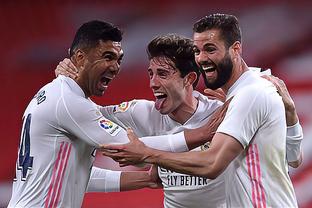 每体：弗里克和拉什福德5月通过电话，后者放弃了15%的薪资（每体：弗里克5月与拉什福德通话，拉什福德同意降薪15%）