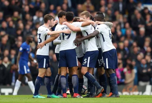 0-1,第80分钟遭绝杀,意甲第1遭意甲第8掀翻,AC米兰无缘意杯八强（80分钟被绝杀，意甲第一0-1负于第八，AC米兰无缘意杯八强）